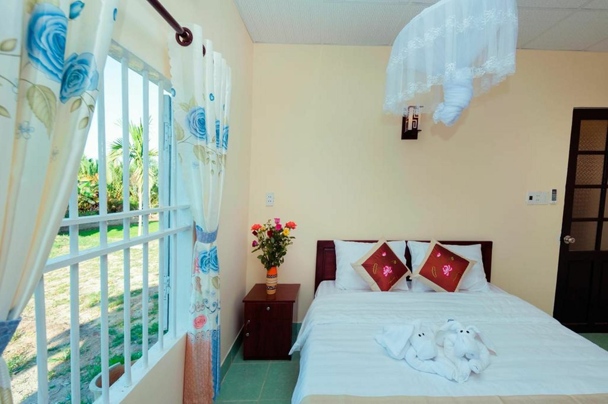 Bougain Villeas Homestay Hoi An Exterior photo